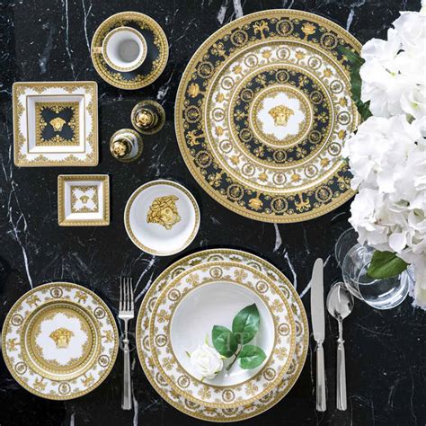 composizioni tre piatti versace|versace baroque dinnerware.